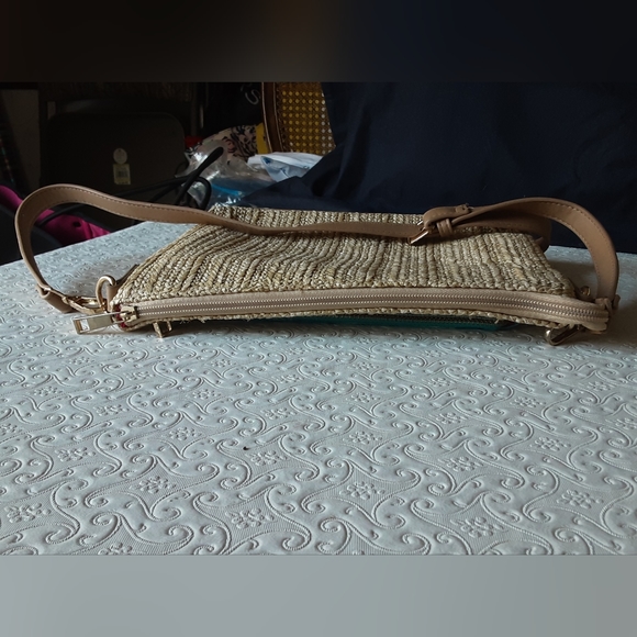 NEW Leoma Lovegrove Crossbody - Picture 5 of 12